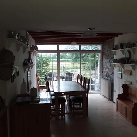 Willsgrove House *